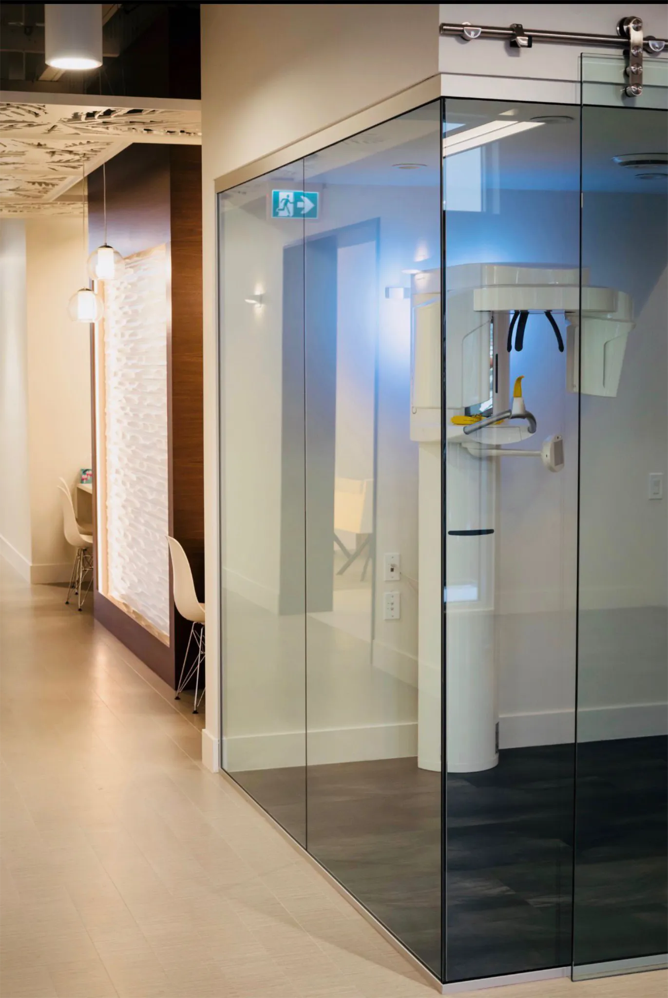 Kelowna dentist Vine Dental Botanical glass detail